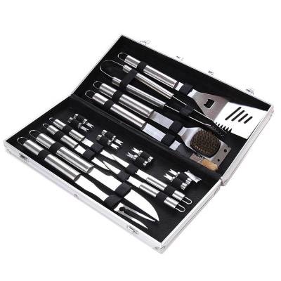 China Easily Cleaned 18 Piece Stainless Steel Metal BBQ Tool Kit for sale