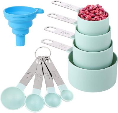 China Amazon Sustainable Hot Selling Plastic Set Of 8 Piece Measuring Cups And Spoons With Stainless Steel Handle for sale