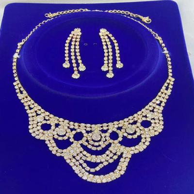 China CLASSIC Europe and America fashion jewelry earrings shiny necklace 2 pieces set luxury gold jewelry set for sale