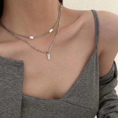 China 2021 new geometry fashion double romantic titanium steel chains, simple design, lightweight luxury clavicle chain for sale