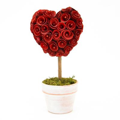 China Handmade Wood Roll Back Heart Shape Decorations Valentine Decoration for sale