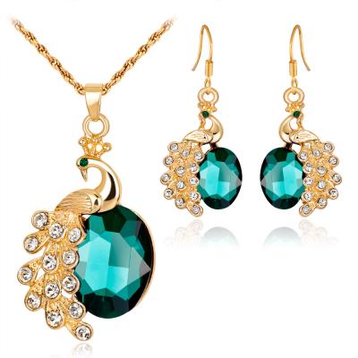 China CA547 Environmental Friendly Crystal Pendant Necklace Set Necklace Sets For Women Ad Jewelry Set Peacock Necklace for sale