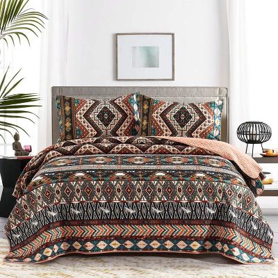 China Folded Design Southwestern Comforter Bedspreads With Birds Pattern Print Bedding for sale