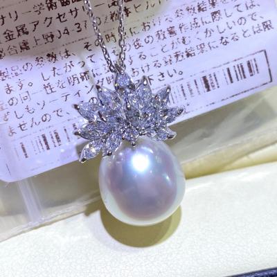 China CLASSIC White Color Round 12-13mm Shaped Delicate Fashional 925 Sterling Silver Cubic Seawater Pearl Pendant for sale