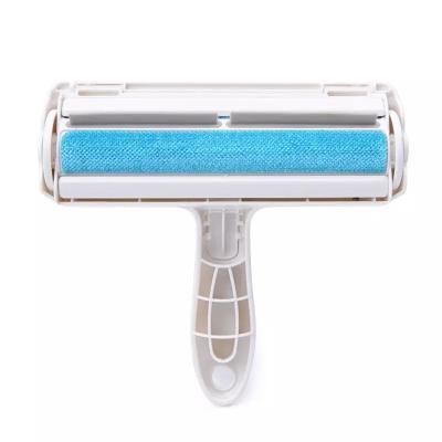 China Manual Reusable Self Cleaning Pet Brush Fur Lint Roller Pet Hair Remover Home Furniture Sofa Clothes Fluff Removal Brush Custom Logo for sale