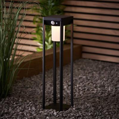 China Aluminum Black Outdoor Decorative Waterproof PC Shade Solar Garden Cube Lights Solar Pathway for sale