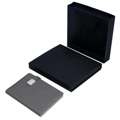 China Magnetic Luxury Leather Folder Journal Notebooks with Wireless Charger and Loose Leaf Notebook Set en venta