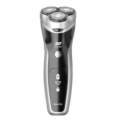 China Triple Blade Profession Rechargeable Shaving Machine With LCD Display Portable Low Noise Electric Shaver For Men for sale