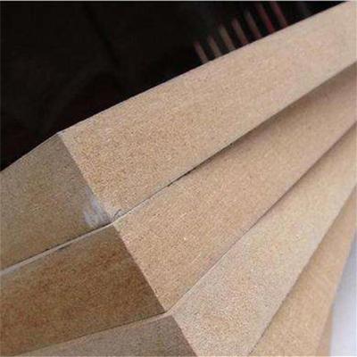 China Modern Waterproof 18mm White Melamine Laminated Feced MDF Sheet Price Board Building Material for sale