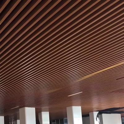 Cina pannello di alluminio profilo di forma speciale di alluminio U Baffle soffitto tubo quadrato in vendita