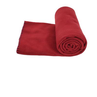 China 70% Recycled Polyester Solid Color Antistatic Fleece Blankets Soft Bulk for sale