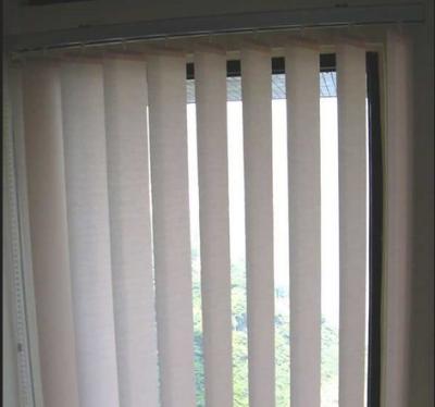 China 89mm and 127mm sunscreen fabric vertican blinds for windows with aluminum headrail for sale