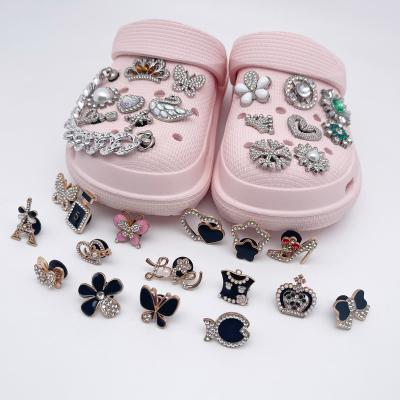 China Clog charm cheap price wholesale shoe metal accessory rhinestone shoe charm metal accessories for shoes for sale