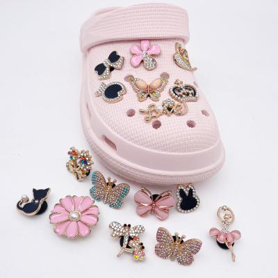 China Clog Charm Wholesale Best Sell Metal Shoe Decorations Princess Shoe Metal Decoration Bling Shoe Crocs Charms for sale