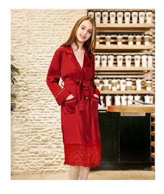 China Simple Red Color QUICK DRY Five Piece Sleep Wear Pijamas Night Wear Single Piece Lace Robe Satin Silk Pajamas Set For Women for sale