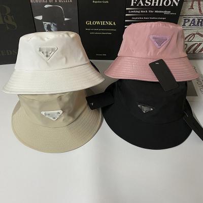 China Wholesale New Designer Hoods Cotton Personalized Checked Sun Hat Fishermans Luxury Bucket Hat for sale