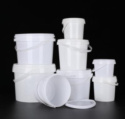 China Weißes Plastikbecken mit Deckel für Lebensmittel 1L-5L Kapazität BPA-freies Recycelbares Greifer Temperaturbereich -40°F bis 180°F zu verkaufen