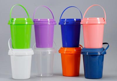 China Smooth Surface Plastic Bucket with Screen Printing for Secure Food Packaging. for sale