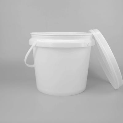 Китай Red Plastic Paint Bucket with Lid Durable and  продается