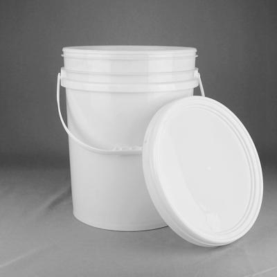 China Chinese Manufacturer 20 Liter Small Plastic Oil Lubricant Bucket With Lids for sale