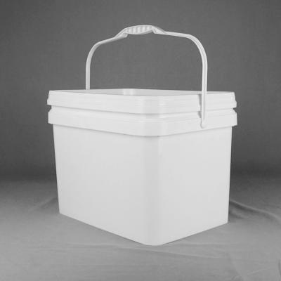 China 5 gallon 20 Liter Vierkante Plastic Emmers met Industrie van het Dekselvoedsel Te koop