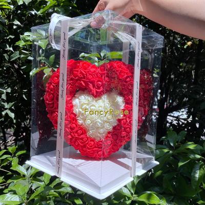 China 2022 Custom OEM PE Foam Rose Heart Shape Wreath Gifts Heart Shaped PE Rose Heart Shape Wreath Gifts in Clear Gift Box for sale