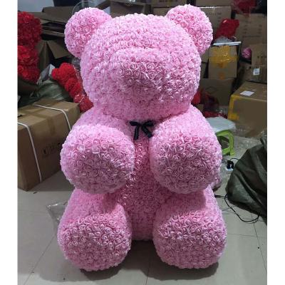 China Gift factory sale artificial pe flower rose luxury teddy bear graduation with hat and gown at wholesale price for sale