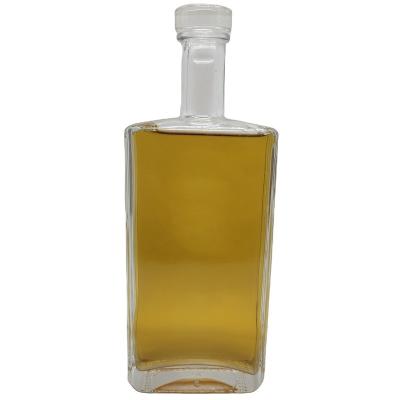 China 500ml crystal glass beverage bottle for xo brandy with wholesale price for sale