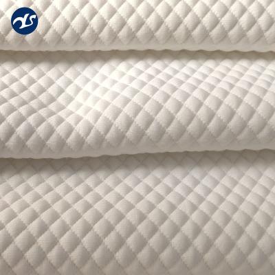 China Antistatic 100% Polyester Waterproof Mattress Knitted Fabric Bedding for sale