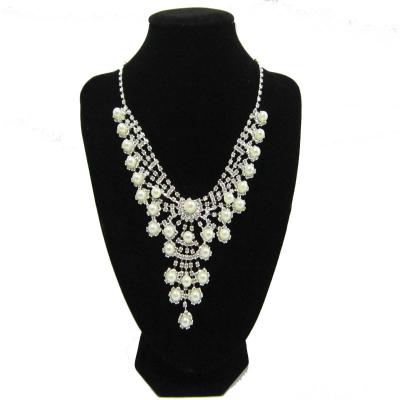 China Modern Luxury Custom Hot Selling Jewelry Display Stand Necklace Bust Necklace Jewelry Pendant Stand YST for sale