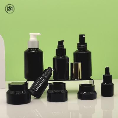 China 15g 30g 50g 100g 15ml 30ml 60ml 100ml 120ml 200ml Cosmetic Glass Round Oblique Shoulder Cream Black Clear Oblique Jars Spray Lotion Bottle for sale