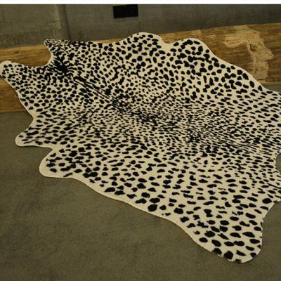 China Home Snow Leopard Print Rug Animal Printed Rug Faux Fur Leopard Skin Rug for sale