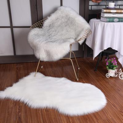 China Modern Comfortable Living Room Faux Sheepskin Floor Blanket Imitation Wool Rug For Living Room for sale