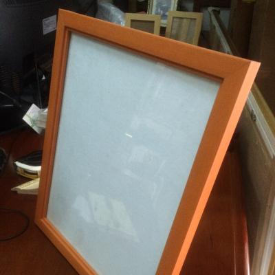 China New Design Simple Wooden Picture Frame Frame Back Bracket Photo Frame Material for sale