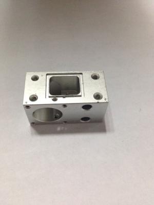 China Precisión JZY160802 de las piezas de metal de las piezas/CNC del CNC del tamaño que trabaja a máquina de encargo alta en venta