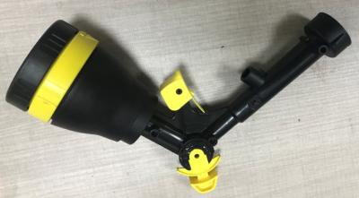 Chine Pistolet de pulvérisation en plastique à haute pression d'eau de lavage de voiture de pièce de moulage par injection de pp à vendre