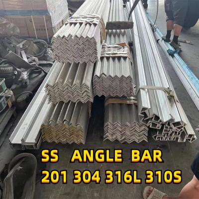 Chine Barre d'angle en acier inoxydable laminée à chaud SUS304 1.4301 SS304 50*50*5MM à vendre