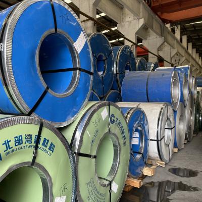 Cina Taglio ad alta precisione SUS304 0,15 mm 1/2H bobina di strisce in acciaio inossidabile utilizzata per elettricità in vendita