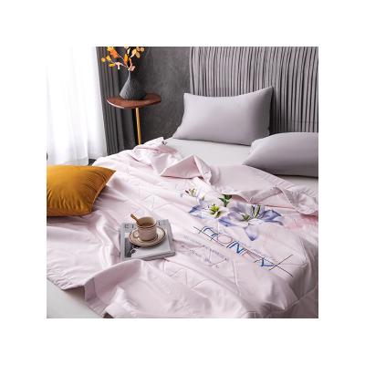 China High Quality Anti Dust Mite Pink Color Bedding Set Quilt Bed Cover Set Hotel Summer Cool Latex Comforter for sale