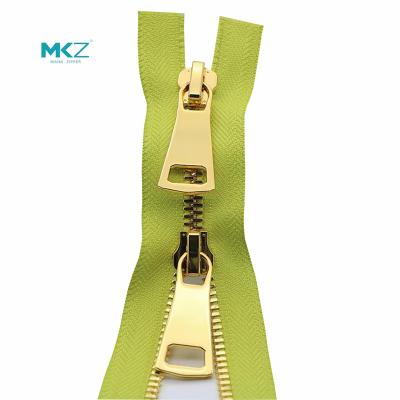 China MKZ Maker Sustainable Supply 8# Corn Teeth Double Open Tail Gold Metal Zipper For Coat for sale