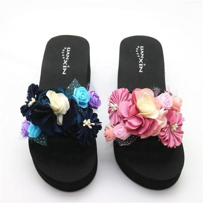 China Summer Thick-soled Lace Sandals Ladies Sandals Shoes New Design Trend Fashion Women Slippers for sale