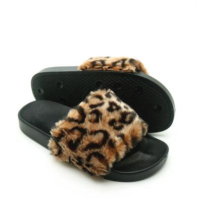 China Custom Logo Anti-slippery Ladies Custom Logo Faux Fur Print Leopard Sandals Slipper Slippers for sale