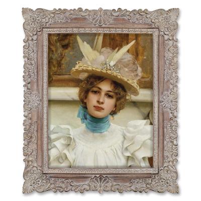 China 2022 newcomer rococo style rococo frame for 8x10 photo walnut resin wall picture frame home decor for sale