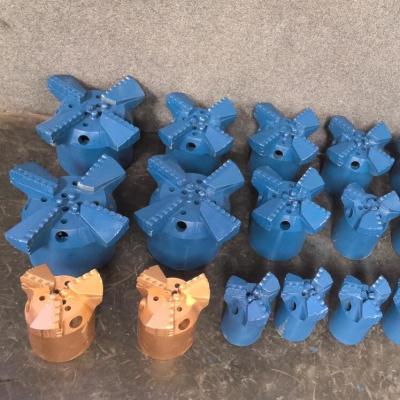 China Chinese Factory Customized High Quality Type PDC Drag Bit For Coal Mine Water Well Drilling à venda