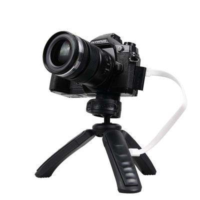 China Portable lightweight aluminum digital camera Fotopro table camera phone tripod for mobile phone for sale