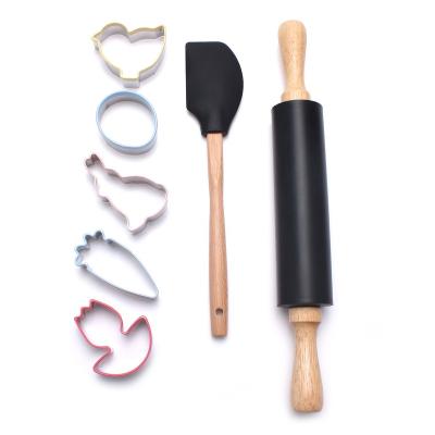 China Sustainable Kitchen Silicone Fondant Baking Pin Set With Silicone Spatula for sale