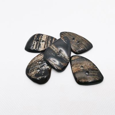 China Washable Ready To Ship Retro Fashion Style Black Horn 2 Holes Sewing Button For Finished Coat Or Sweater for sale