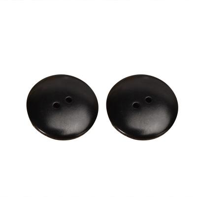 China Fashion White Hand Washable Ready To Ship Natural Leg Fruit Nut 2 Holes Sewing Button And Black Color For Suit Or Sweater for sale