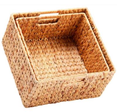 China Sustainable Set 2 of Hyacinth Handmade Water Storage Baskets for Organizing Decorative Wicker Baskets with Carry Handle for sale