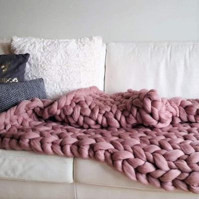 China Portable Luxury Breathable Cozy Bedroom Organic Knitted Blanket Small for sale